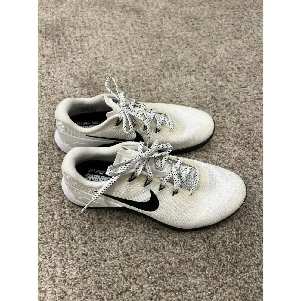 Nike metcon style